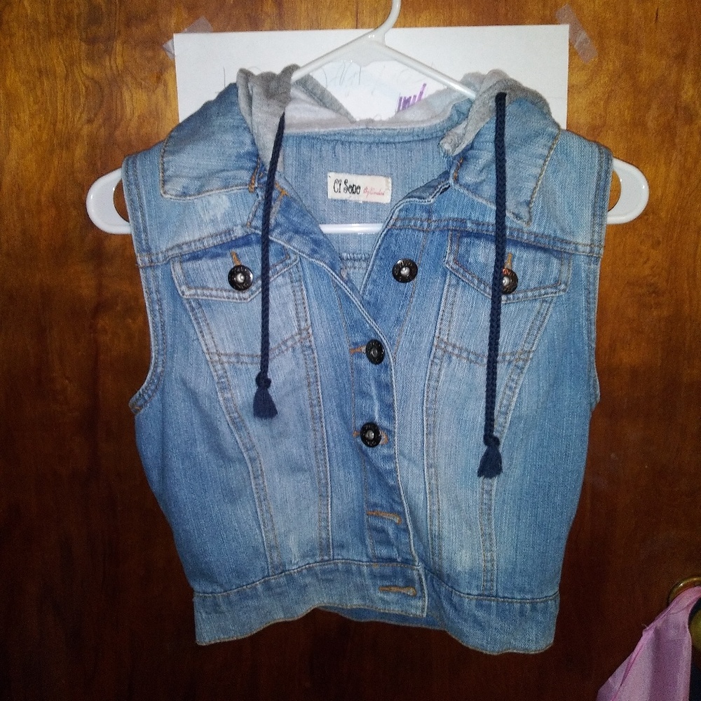 Jean jacket with hood